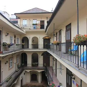  Appartamento Cool 1 Bedroom Prokopska In Mala Strana Repubblica Ceca